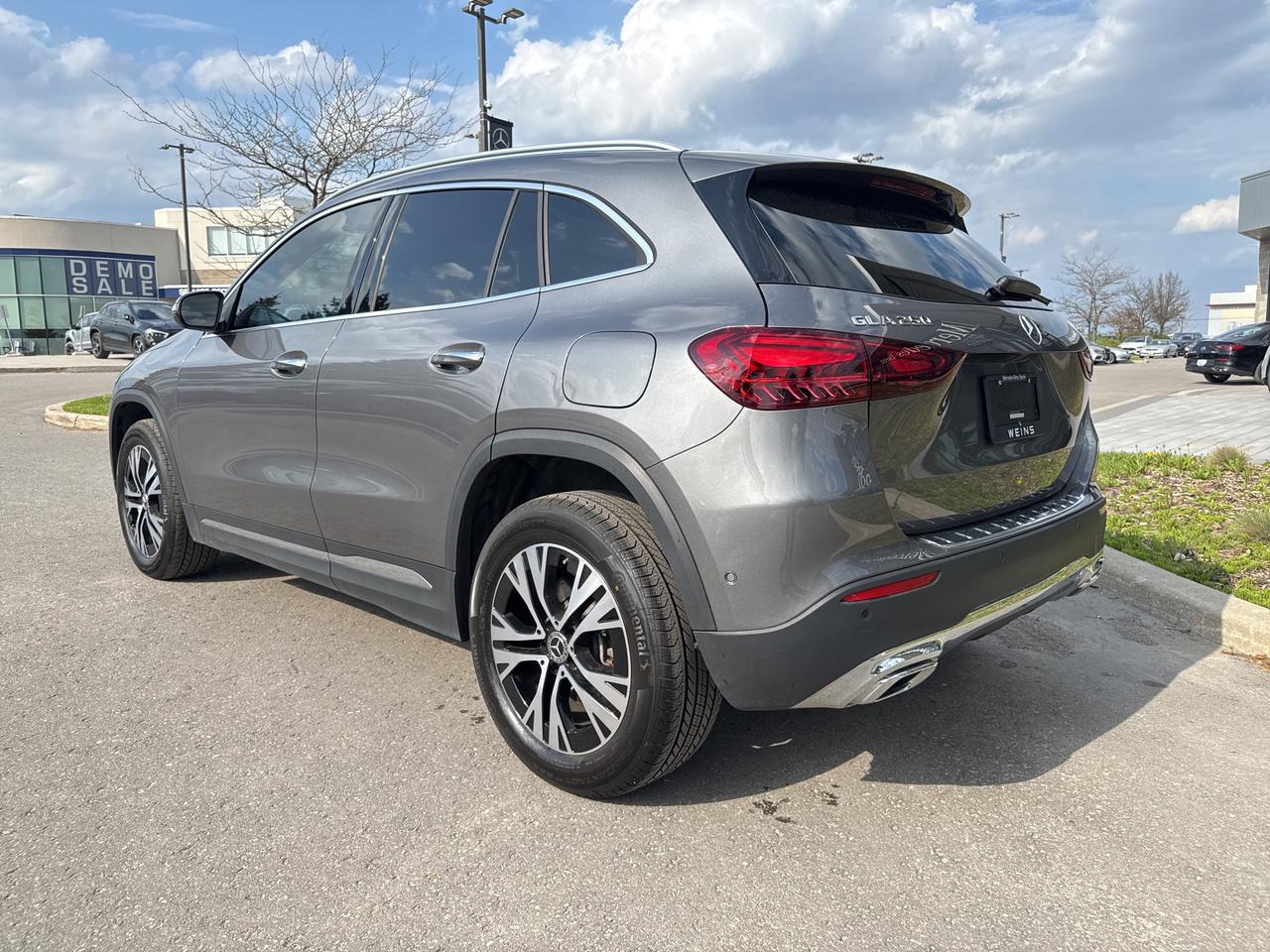 2026 Mercedes-Benz GLA Exclusive Trim Active Distance Pwr Sunroof Photo