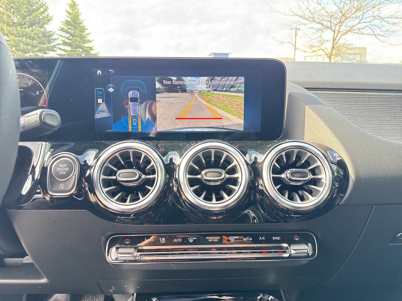 2026 Mercedes-Benz GLA Exclusive Trim Active Distance Pwr Sunroof Photo