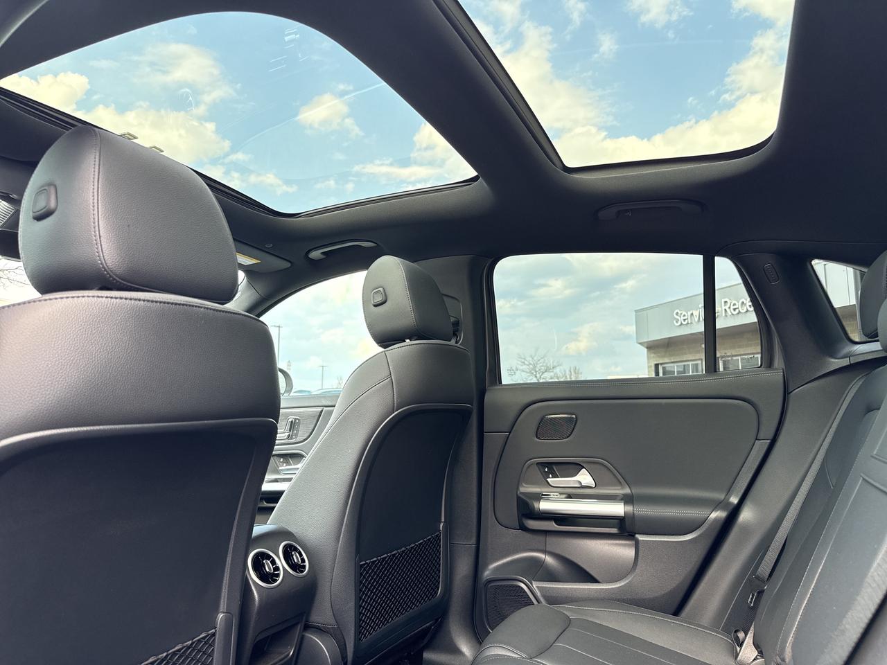 2026 Mercedes-Benz GLA Exclusive Trim Active Distance Pwr Sunroof Photo