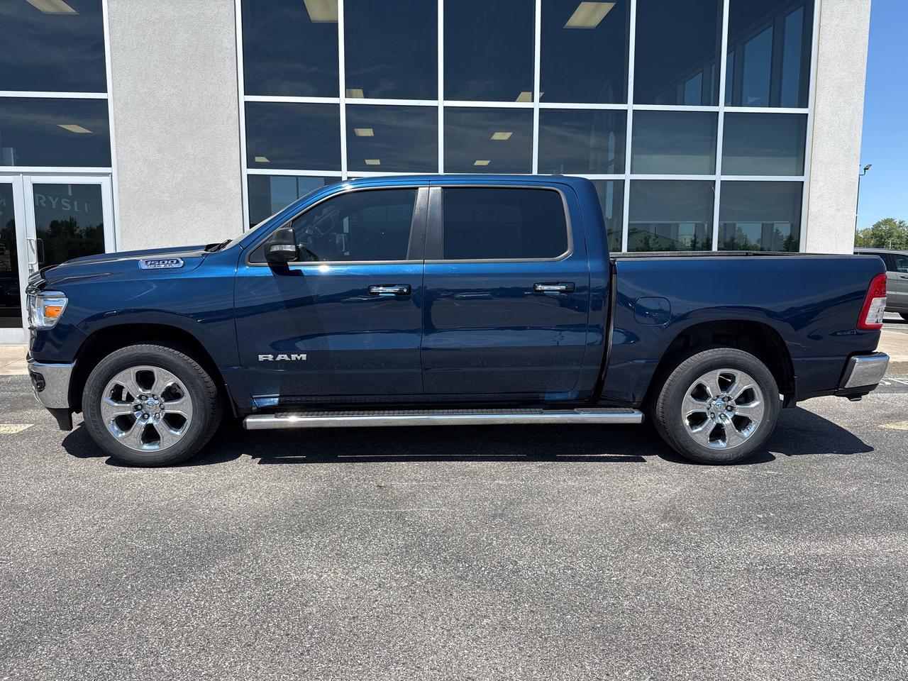 2019 RAM 1500 Big Horn Photo2