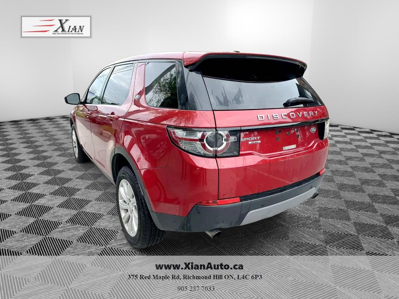 2016 Land Rover Discovery Sport AWD 4dr SE Photo3