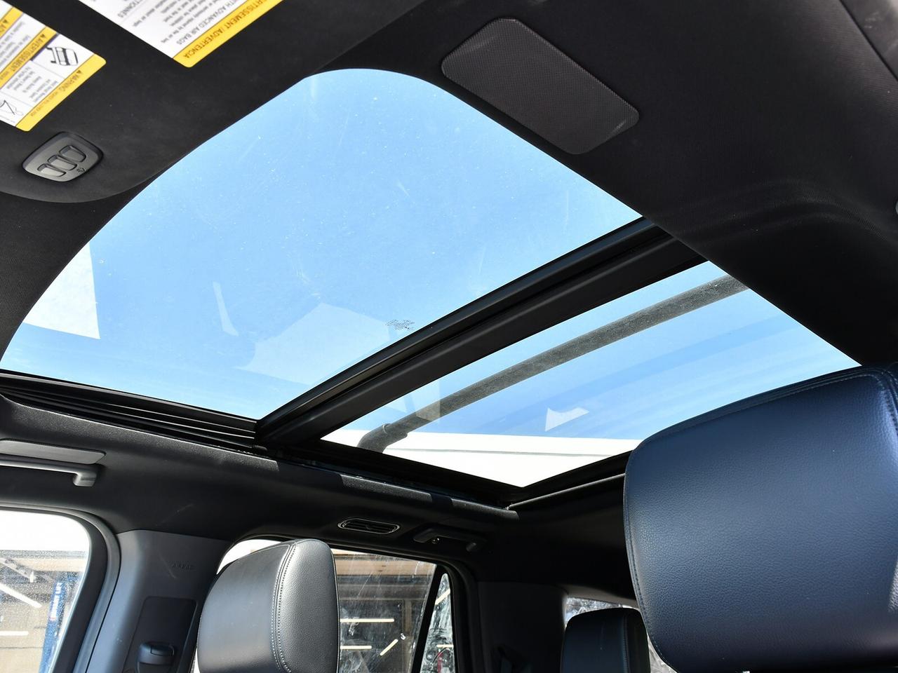 2022 Ford Expedition Platinum  Loaded Luxury   Massage Seats   4x4 Photo