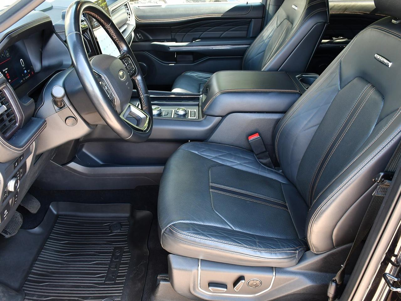 2022 Ford Expedition Platinum  Loaded Luxury   Massage Seats   4x4 Photo