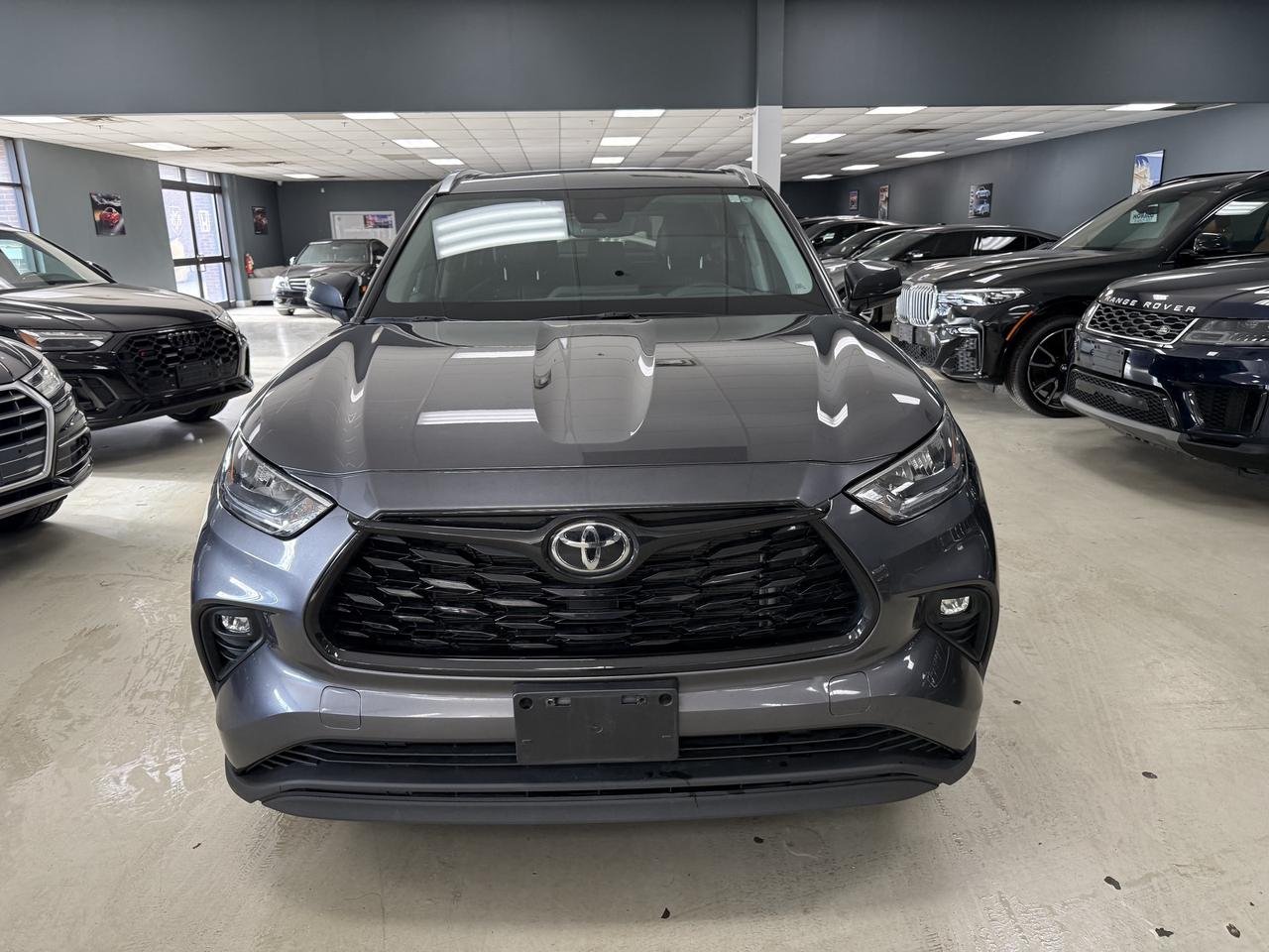 2021 Toyota Highlander XLE AWD**NO ACCIDENTS** Photo