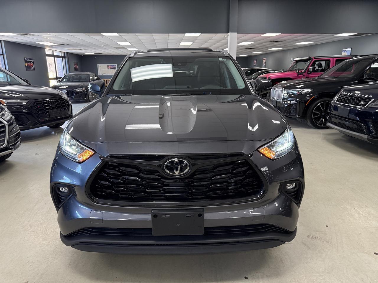 2021 Toyota Highlander XLE AWD**NO ACCIDENTS** Photo