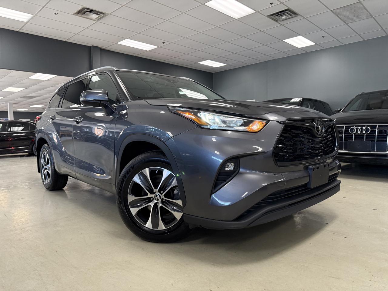 2021 Toyota Highlander XLE AWD**NO ACCIDENTS** Photo