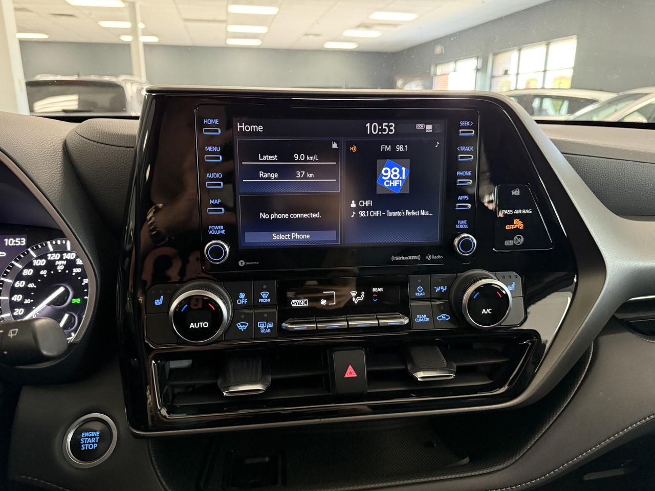 2021 Toyota Highlander XLE AWD**NO ACCIDENTS** Photo