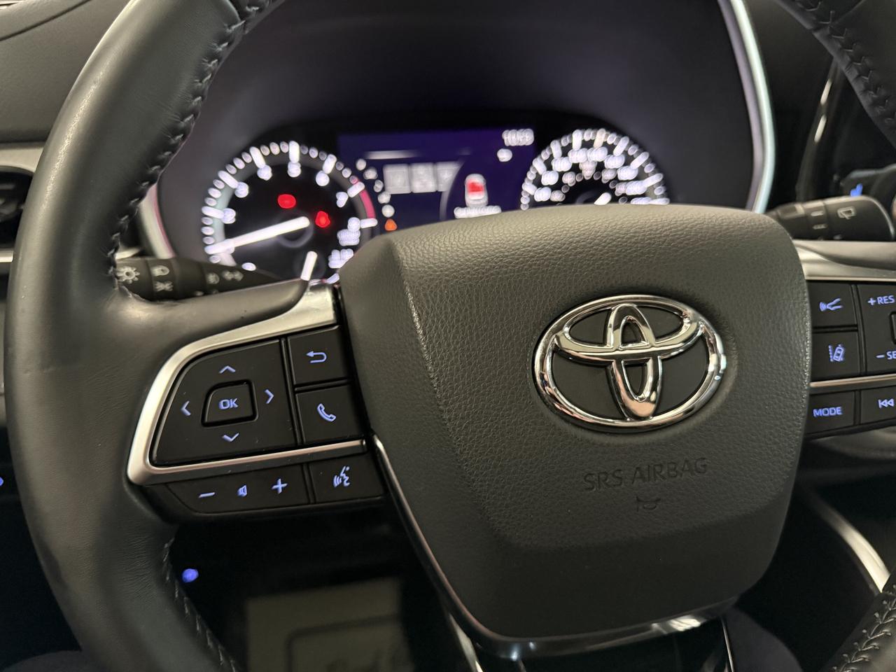 2021 Toyota Highlander XLE AWD**NO ACCIDENTS** Photo