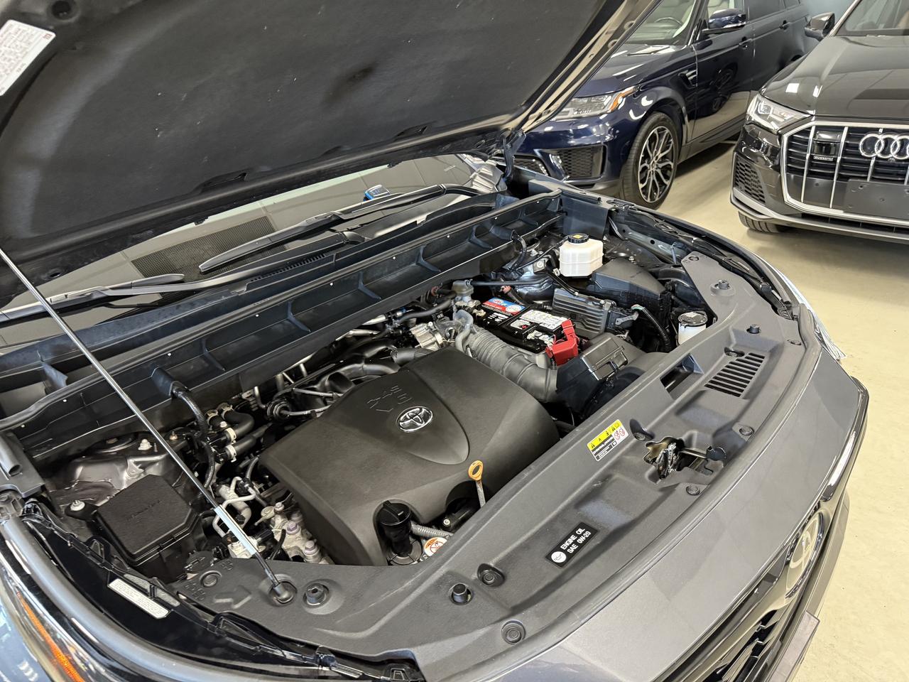 2021 Toyota Highlander XLE AWD**NO ACCIDENTS** Photo