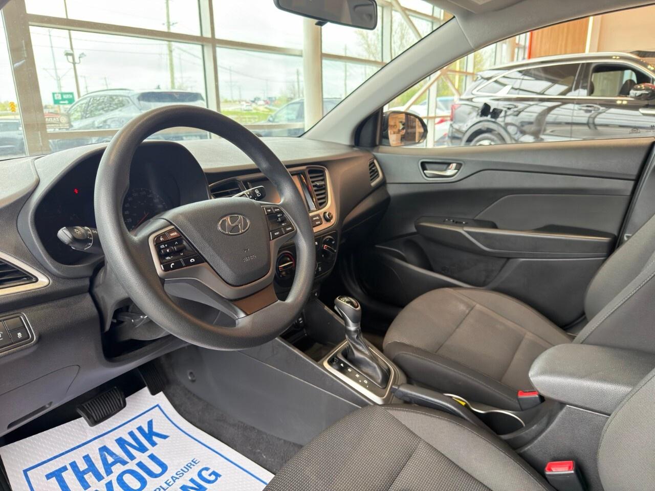 2020 Hyundai Accent 5 Door Preferred IVT Photo