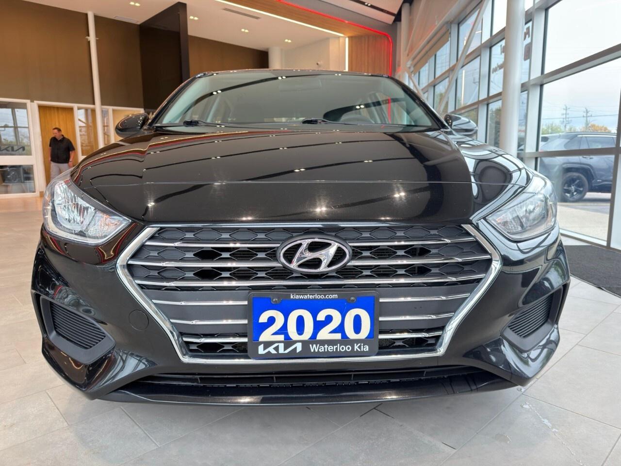 2020 Hyundai Accent 5 Door Preferred IVT Photo
