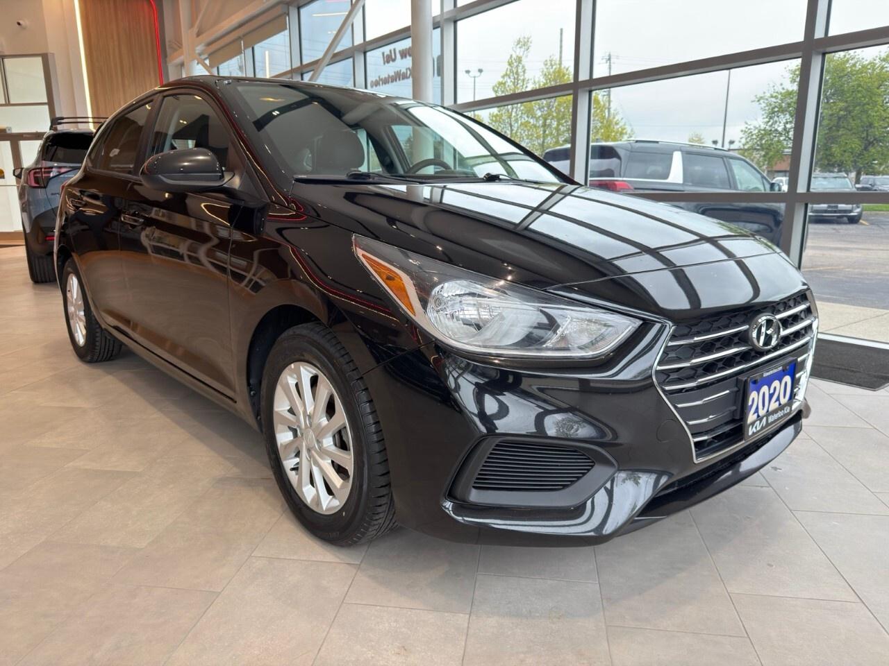 2020 Hyundai Accent 5 Door Preferred IVT Photo