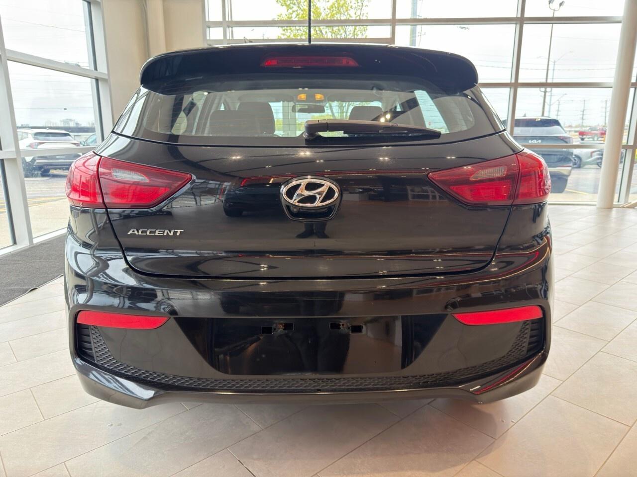 2020 Hyundai Accent 5 Door Preferred IVT Photo