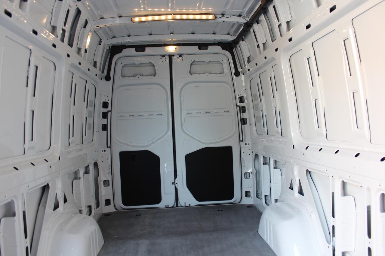 2021 Mercedes-Benz Sprinter Cargo Van 170" - "FULL SIZE" - "3 SEATER" - "DIESEL" Photo4