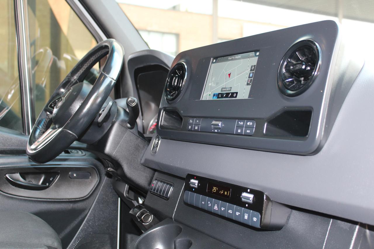2019 Mercedes-Benz Sprinter Cargo Van 4X4" - "3.0L DIESEL" - "TOW PKG" - "2 SEATER Photo4
