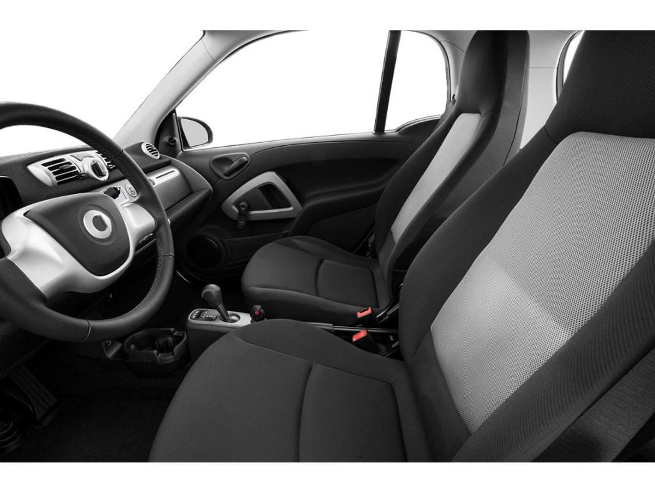 2014 Smart fortwo pure 2dr Coupe Photo