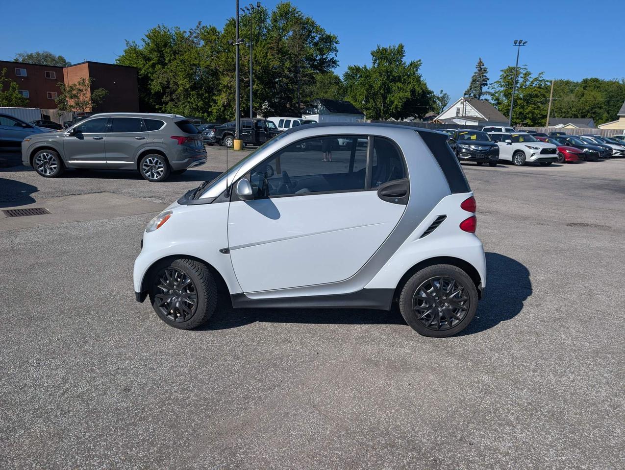 2014 Smart fortwo pure 2dr Coupe Photo