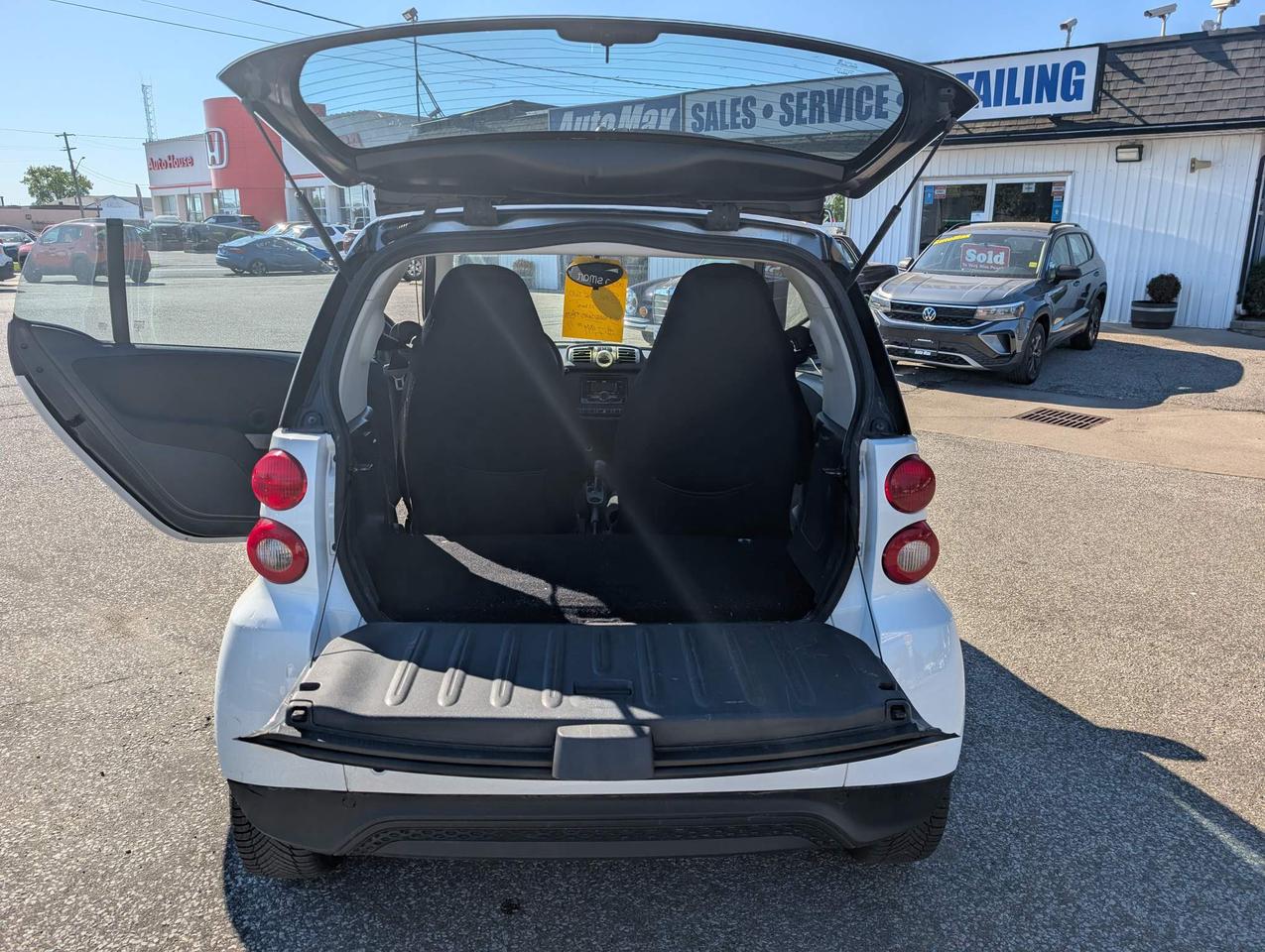 2014 Smart fortwo pure 2dr Coupe Photo
