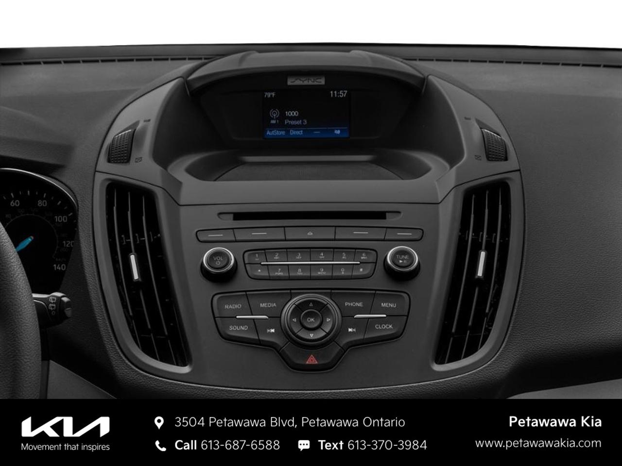 2017 Ford Escape SE 4dr Front-wheel Drive Photo