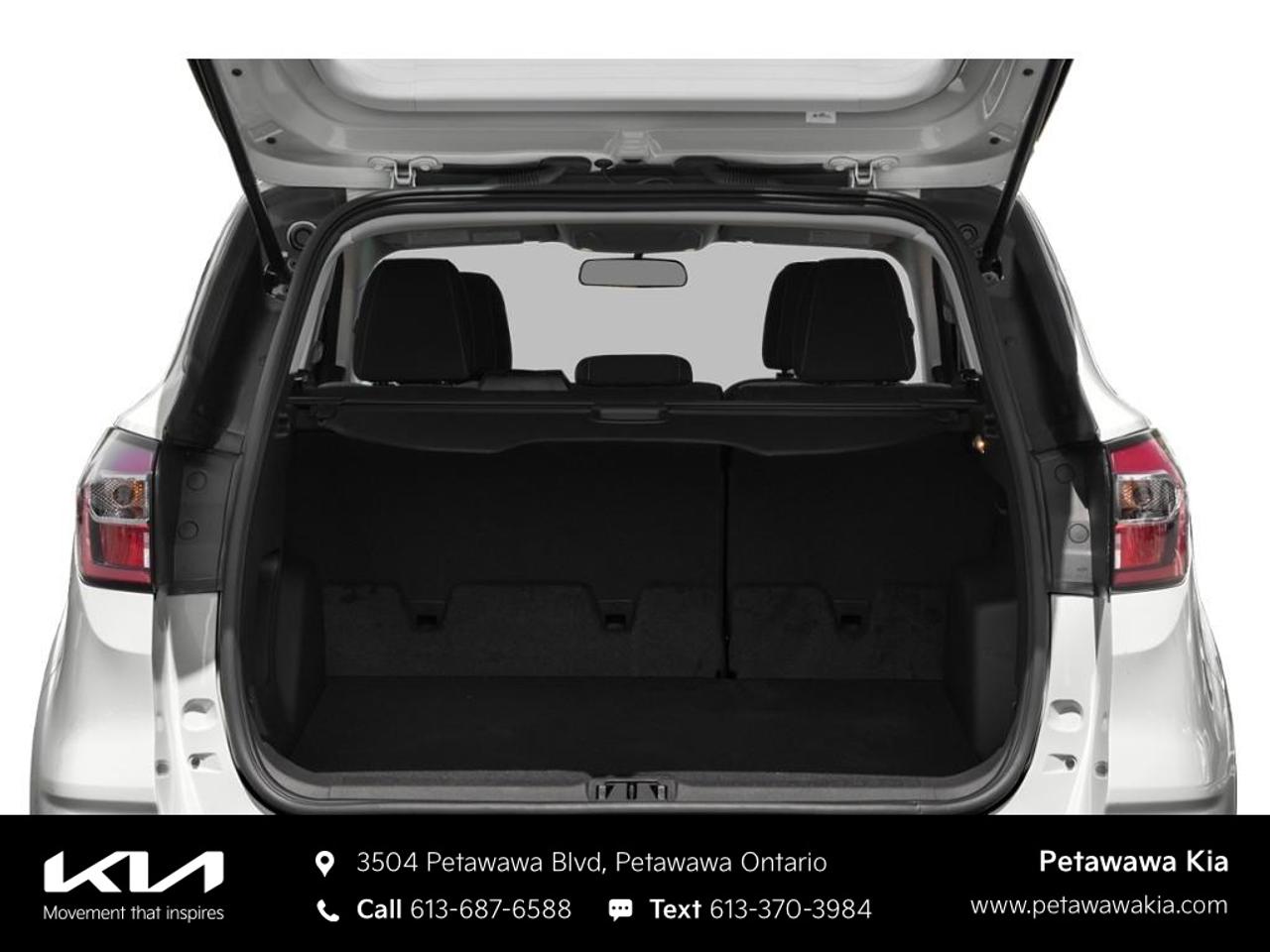 2017 Ford Escape SE 4dr Front-wheel Drive Photo