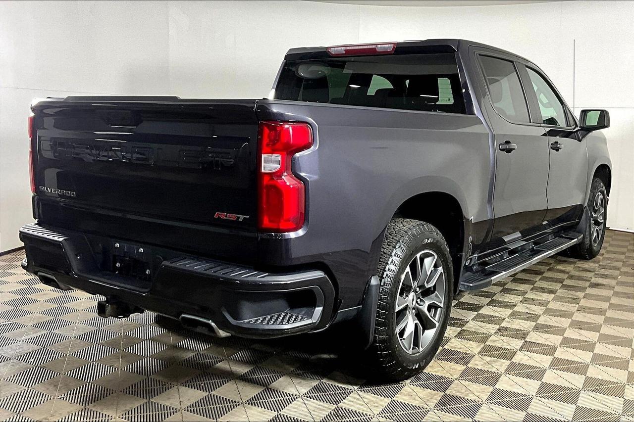 2023 Chevrolet Silverado 1500 4WD Crew Cab 147 RST Photo