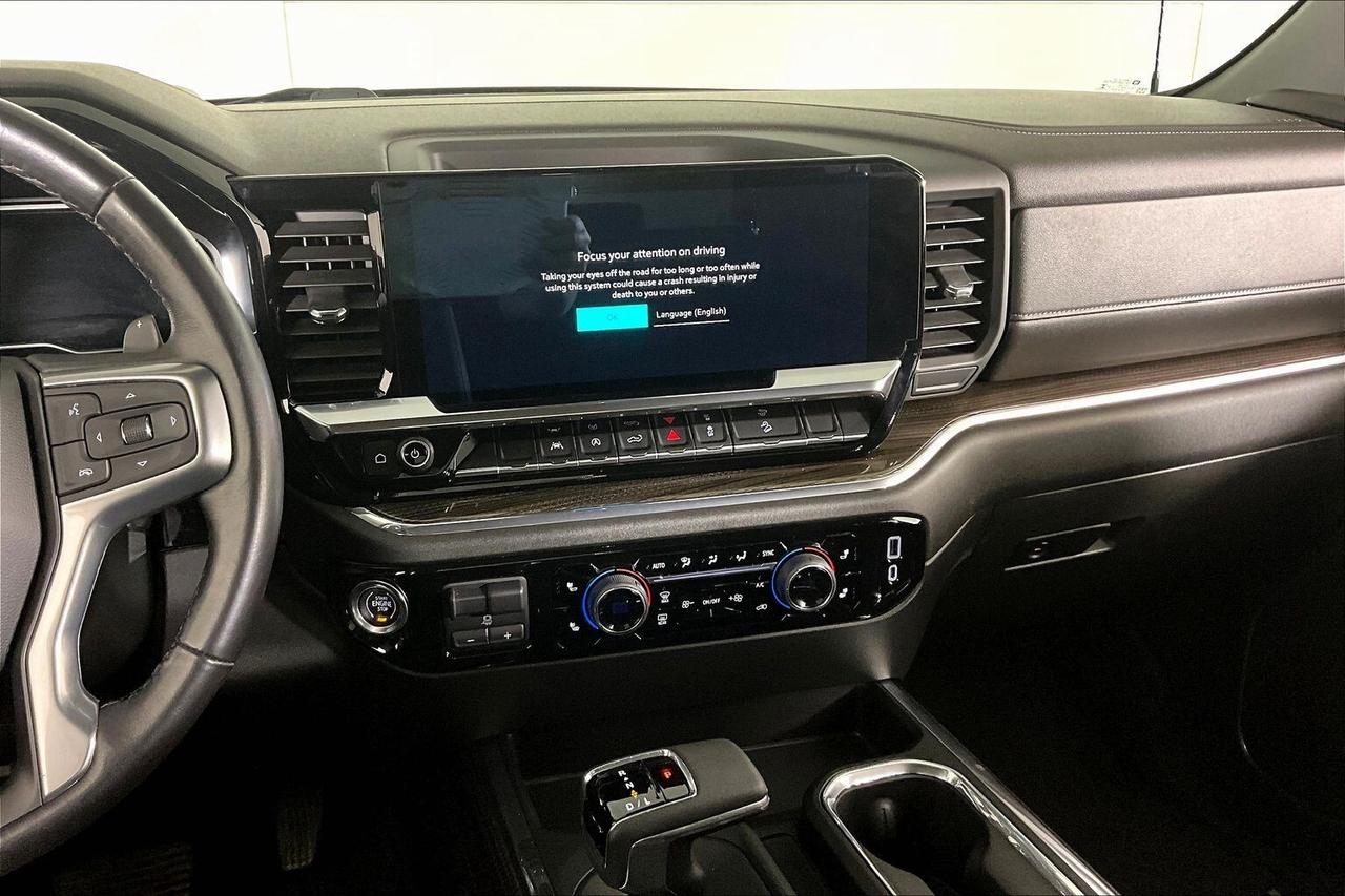 2023 Chevrolet Silverado 1500 4WD Crew Cab 147 RST Photo