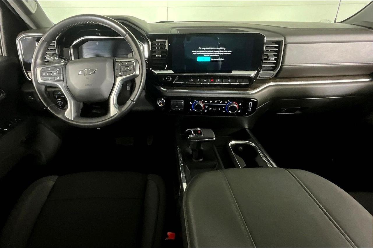 2023 Chevrolet Silverado 1500 4WD Crew Cab 147 RST Photo
