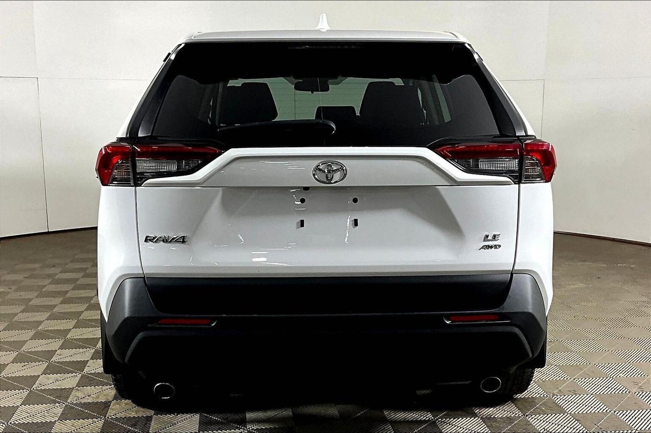 2023 Toyota RAV4 LE AWD Photo