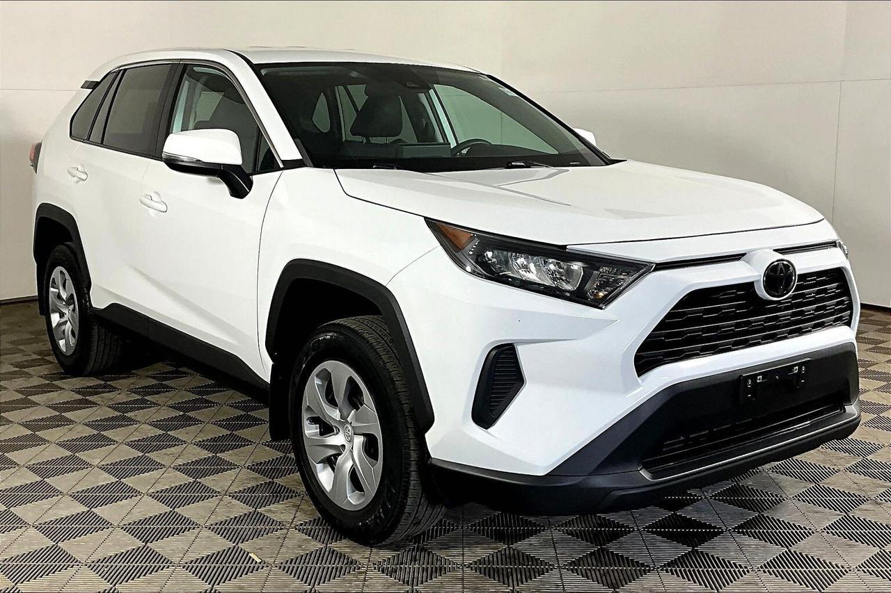 2023 Toyota RAV4 LE AWD Photo
