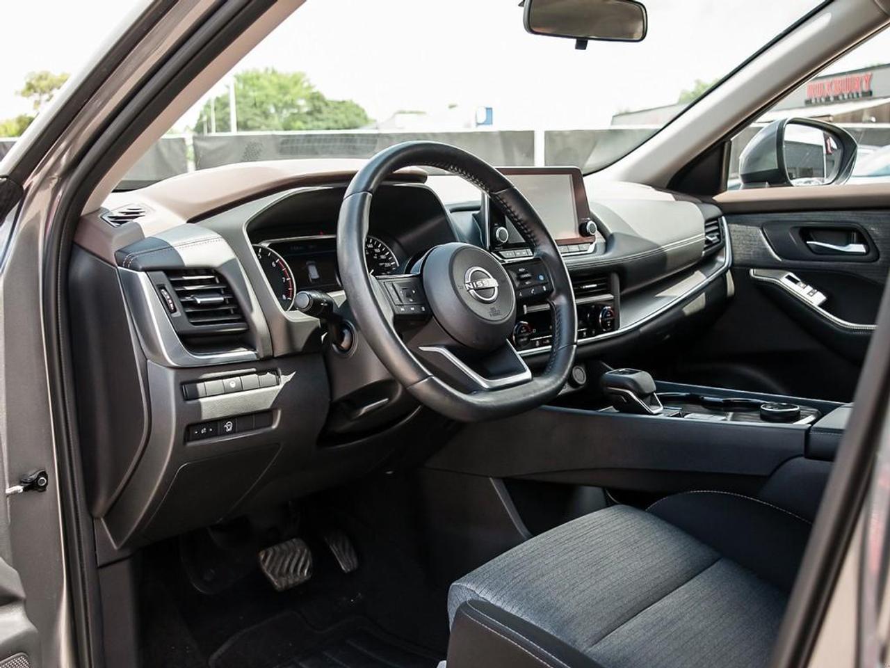 2023 Nissan Rogue SV Moonroof 4dr All-Wheel Drive Sport Utility Photo