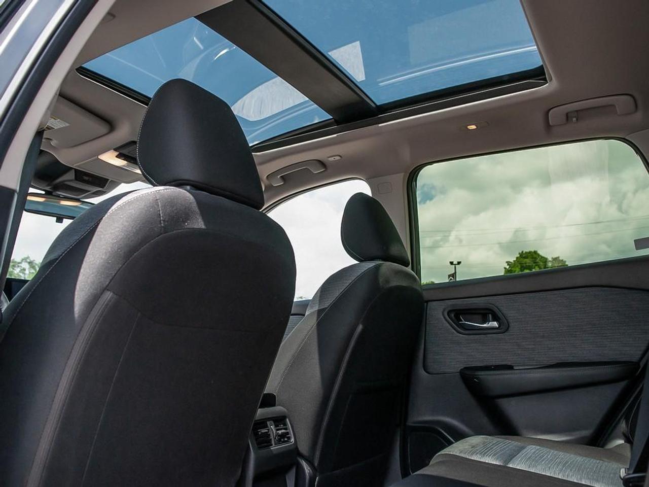 2023 Nissan Rogue SV Moonroof 4dr All-Wheel Drive Sport Utility Photo