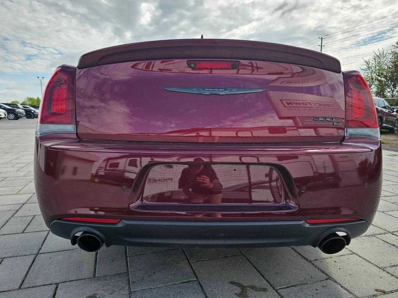 2023 Chrysler 300 C 4dr Rear-Wheel Drive Sedan Photo