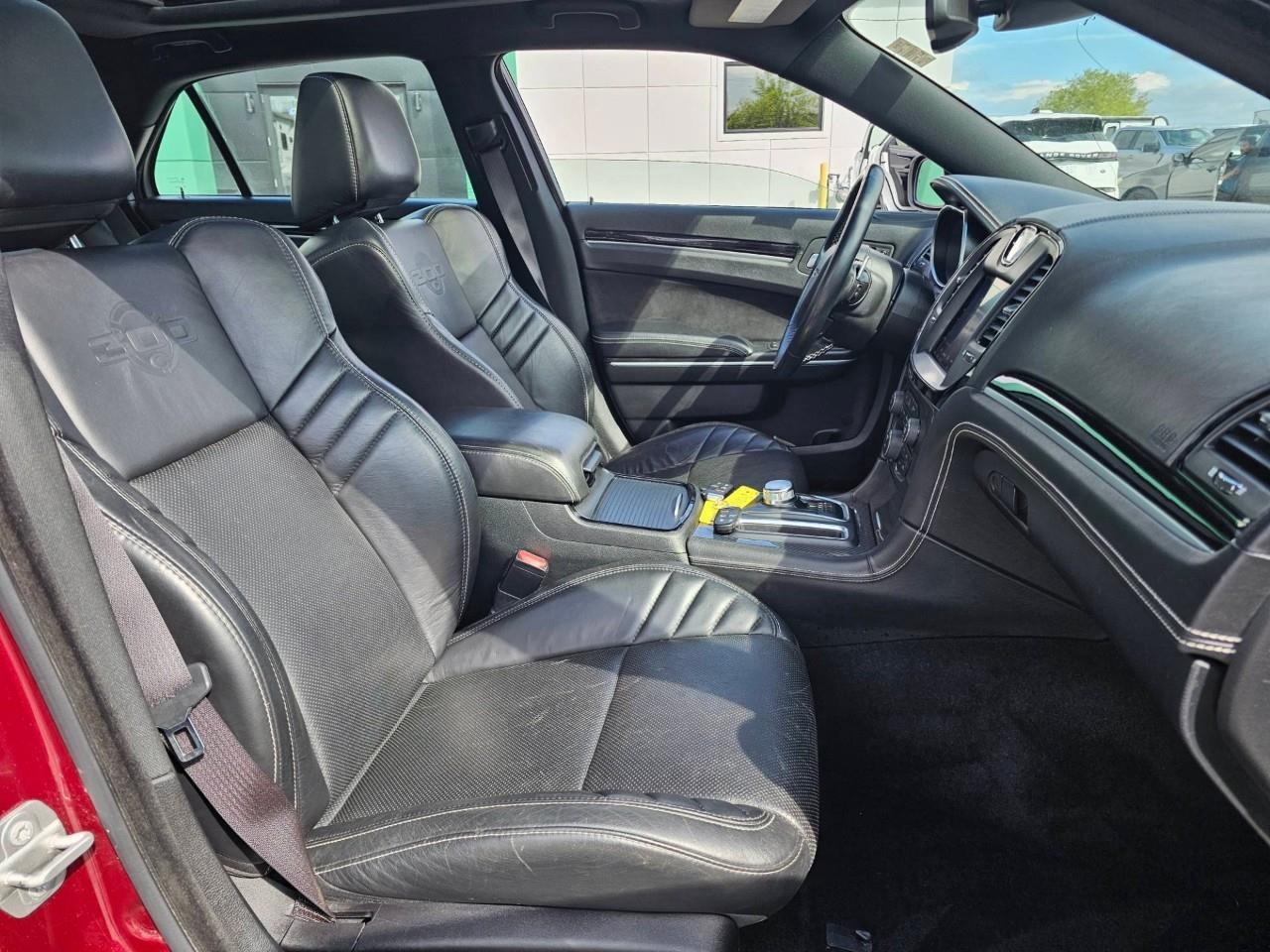 2023 Chrysler 300 C 4dr Rear-Wheel Drive Sedan Photo