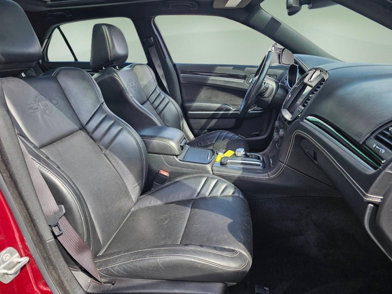 2023 Chrysler 300 C 4dr Rear-Wheel Drive Sedan Photo