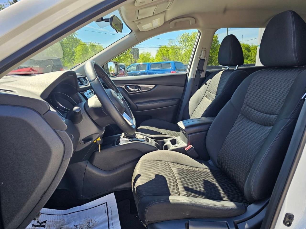 2020 Nissan Rogue S (CVT) 4dr Front-Wheel Drive Photo