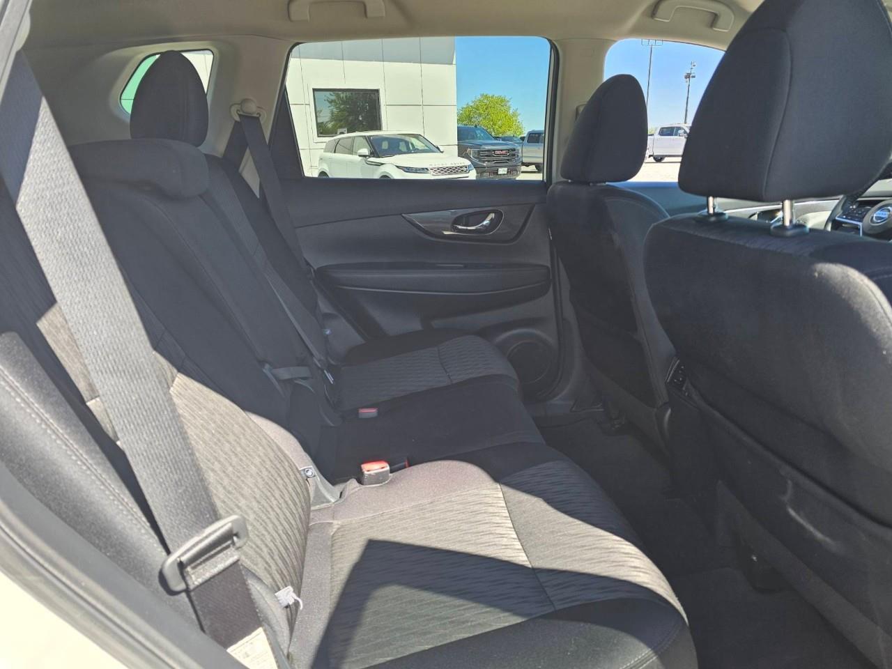 2020 Nissan Rogue S (CVT) 4dr Front-Wheel Drive Photo