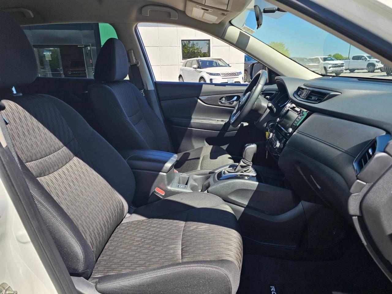 2020 Nissan Rogue S (CVT) 4dr Front-Wheel Drive Photo