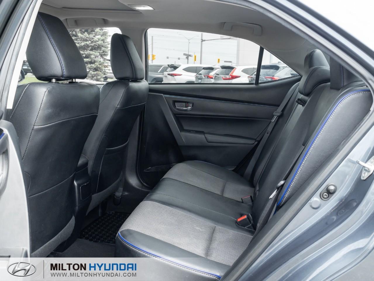 2017 Toyota Corolla SE (CVT) 4dr Sedan Photo