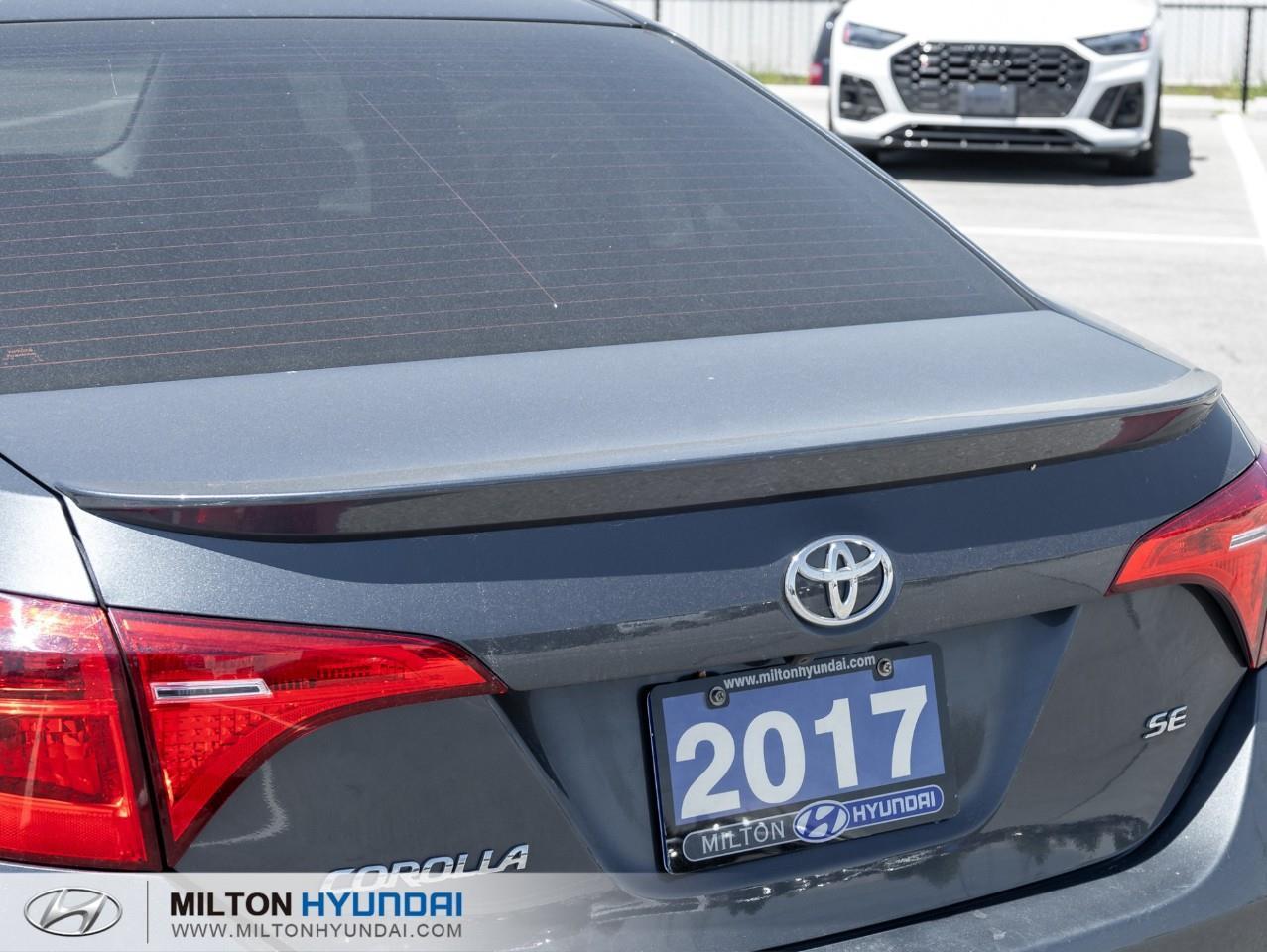 2017 Toyota Corolla SE (CVT) 4dr Sedan Photo