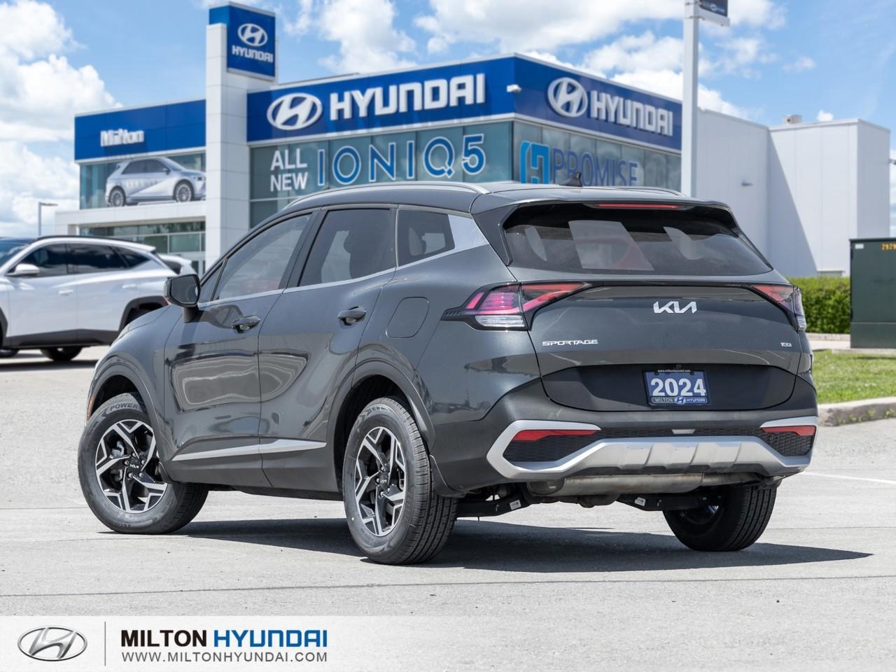 2024 Kia Sportage LX 4dr All-wheel Drive Photo4