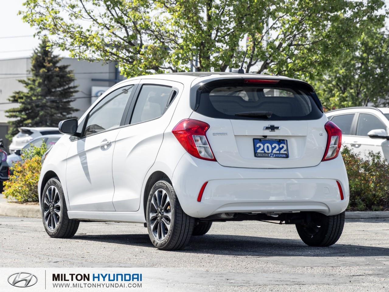 2022 Chevrolet Spark 1LT CVT 4dr Hatchback Photo4