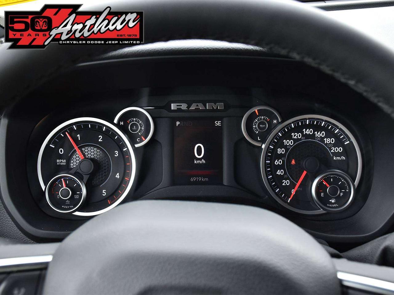 2025 RAM 2500 Big Horn Crew Cab 4x4 Photo
