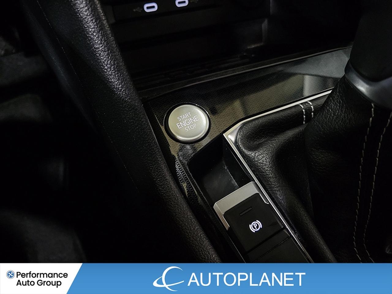 2025 Volkswagen Taos Comfortline AWD, Back Up Cam, Heated Seats! Photo