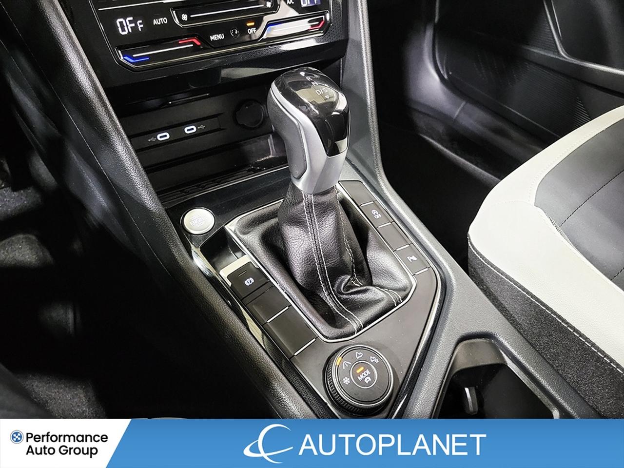 2025 Volkswagen Taos Comfortline AWD, Back Up Cam, Heated Seats! Photo