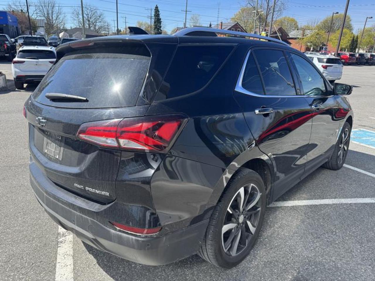 2022 Chevrolet Equinox Premier All-Wheel Drive Photo