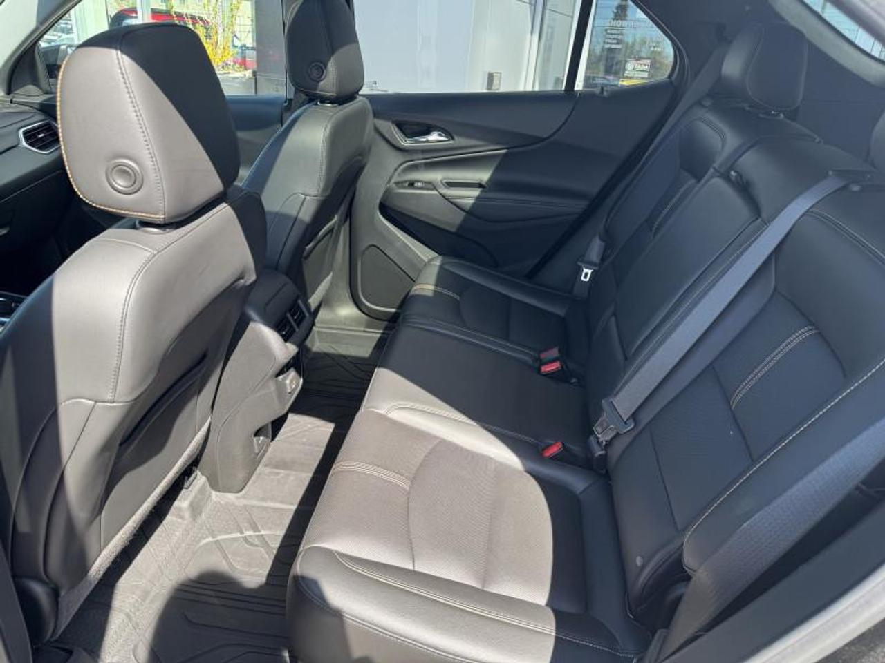 2022 Chevrolet Equinox Premier All-Wheel Drive Photo