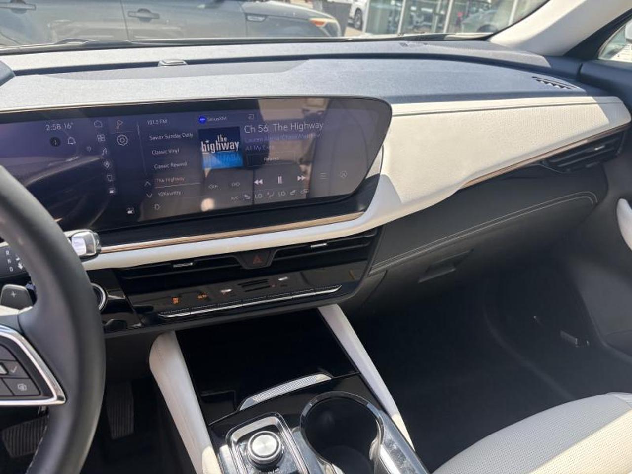 2024 Buick Envision Avenir 4dr All-Wheel Drive Photo