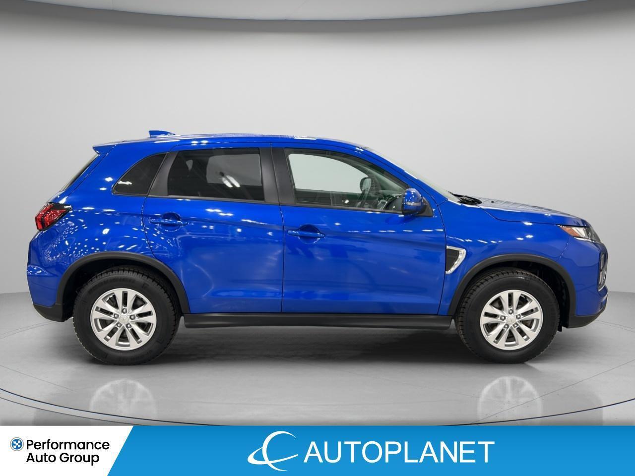 2024 Mitsubishi RVR SE AWD, Back Up Cam, Heated Seats, Apple CarPlay! Photo