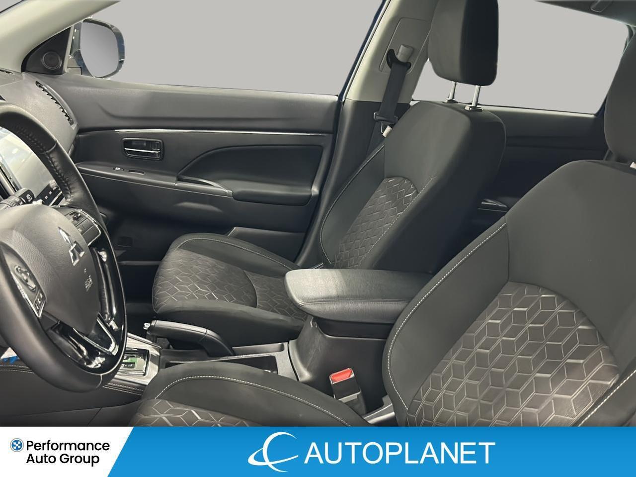 2024 Mitsubishi RVR SE AWD, Back Up Cam, Heated Seats, Apple CarPlay! Photo