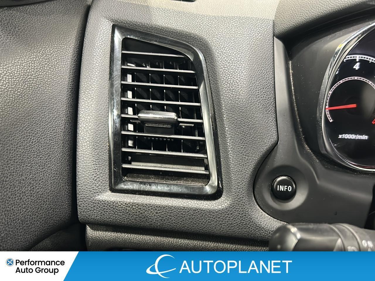 2024 Mitsubishi RVR SE AWD, Back Up Cam, Heated Seats, Apple CarPlay! Photo